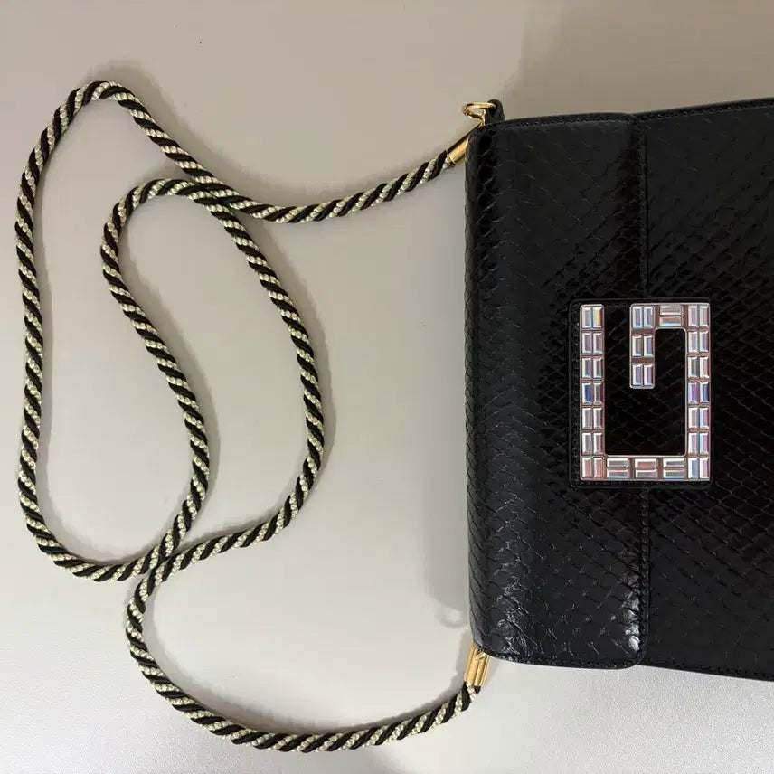 [BUNJANG] Gucci Broadway Crystal G Shoulder Bag / 구찌 브로드웨이 크리스탈 G 숄더백 쿨거시 더 네고