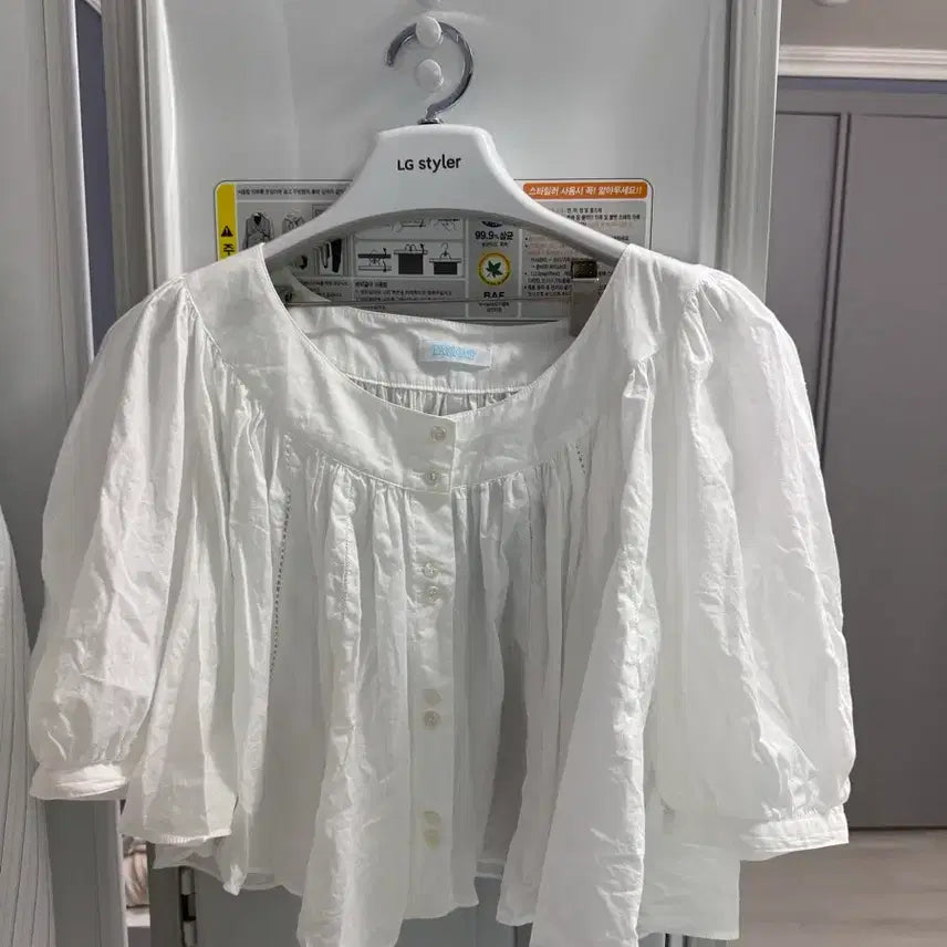[BUNJANG] Thanat Double Button Blouse / 타낫 더블 버튼 블라우스