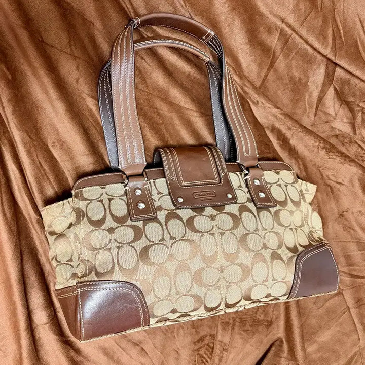 [BUNJANG] Coach Signature Shoulder Tote Bag Beige Brown / 인기템) Coach 코치 시그니처 숄더백 베이지브라운