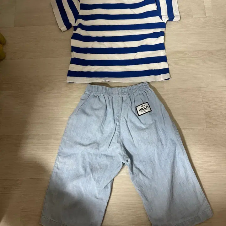 [BUNJANG] Agabang Disney Donald Duck Top &amp; Bottom Set Size 110 / 아가방 디즈니  상하복 세트 110