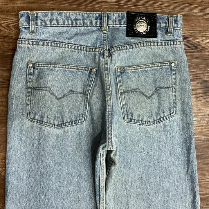 [BUNJANG] Versace Jeans Couture 90s Medusa Silver Button Denim Pants / 90s 베르사체 진스 꾸뛰르 메두사 은장버튼 데님 팬츠 33