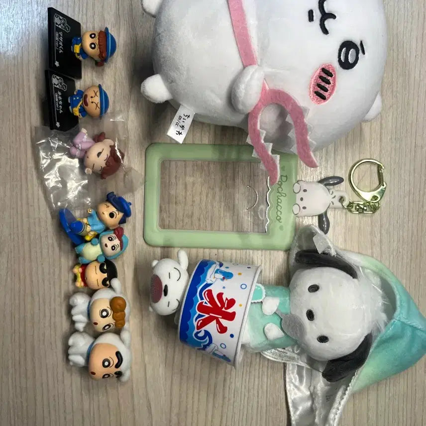[BUNJANG] Crayon Shin-chan, Chiikawa, Sanrio Gacha Figures Bundle Set / 짱구 치이카와 산리오 인형가챠피규어 일괄판매 코레카라반성희귀단종