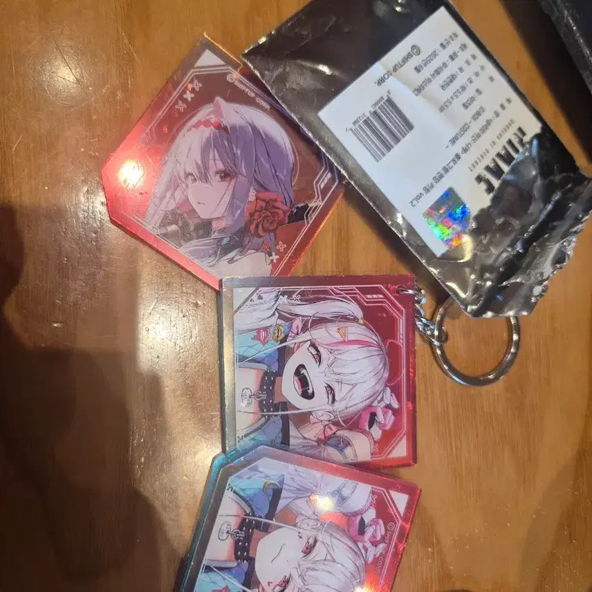 [BUNJANG] Nikke Hologram Random Keyring - Hongryun, Jackal / 니케 홀로그램 랜덤 키링 홍련,자칼 판매