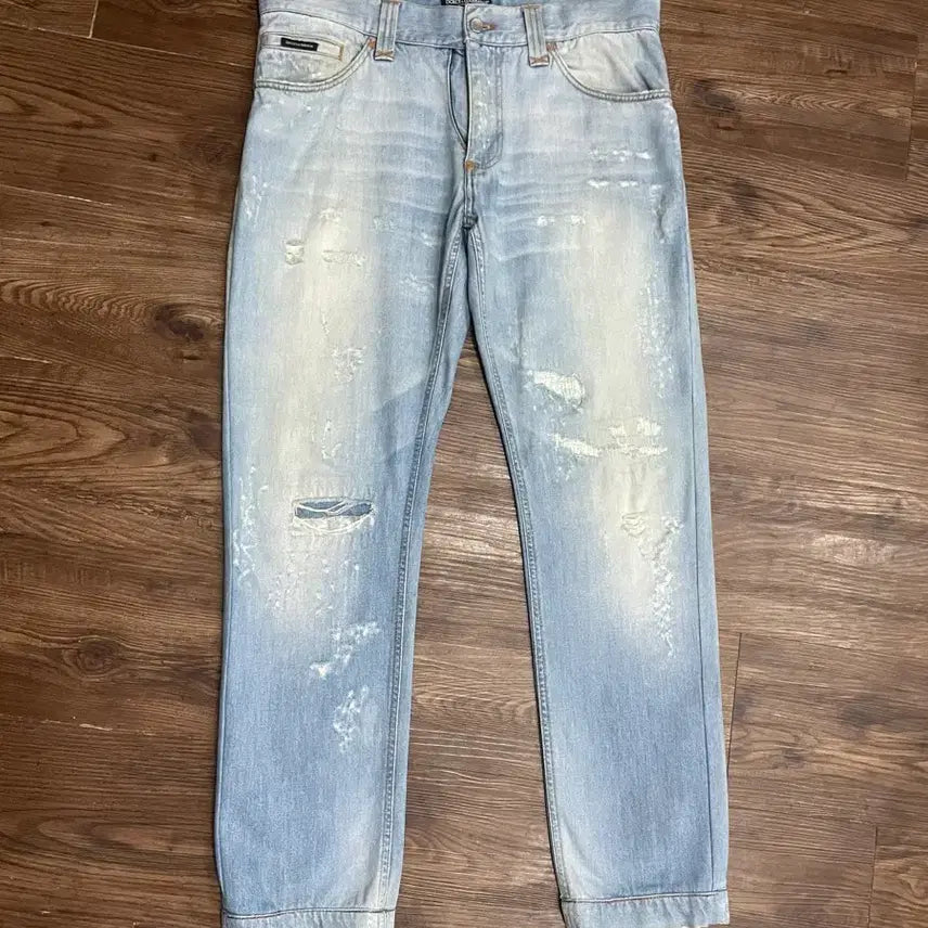 [BUNJANG] Dolce &amp; Gabbana D&amp;G Distressed Repaired Anchor Embroidery Loose Fit Jeans / 돌체앤가바나 D&amp;G 디스트레스드 리페어드 데님 팬츠 48