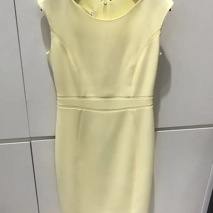 [BUNJANG] Misha Lemon Sleeveless Dress / 미샤레몬고급민소매 원피스