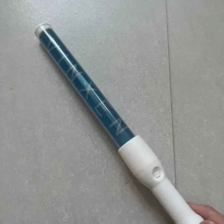 [BUNJANG] VINCENZO Lightstick / 뚜껑없는 작동 잘되는 빈첸응원봉 팝니다
