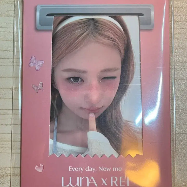 [BUNJANG] LOONA Yves Photocard (Sealed) / 루나 레이 포토카드 미개봉