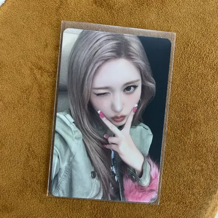 [BUNJANG] IVE Rei Albume Photocard / 아이브 리바이브 가을 앨범 포카