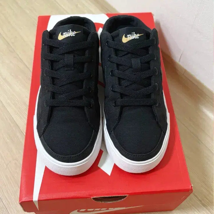 [BUNJANG] Nike Court Legacy Mule Black Sneakers / [245] W 나이키 코트 레거시 뮬 블랙 스니커즈