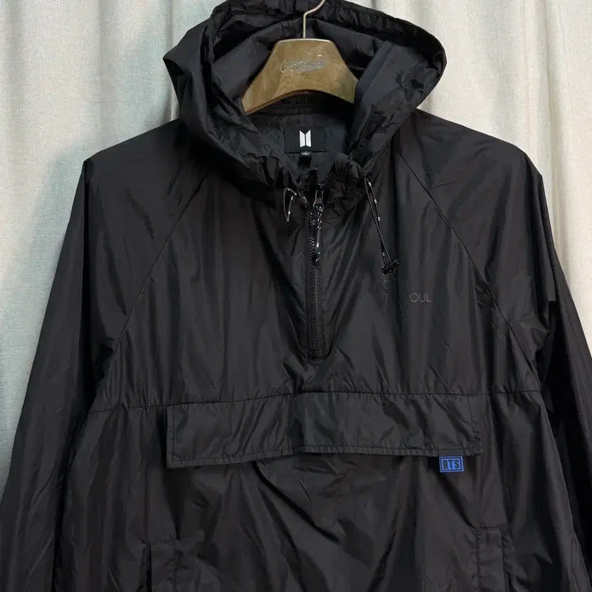 [BUNJANG] BTS Map of the Soul Tour Anorak Windbreaker / BTS 방탄소년단 MAP OF THE SOUL TOUR 아노락 바람막이