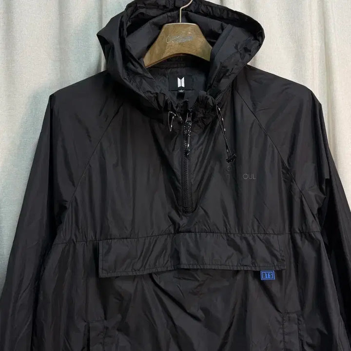 [BUNJANG] BTS Map of the Soul Tour Anorak Windbreaker / BTS 방탄소년단 MAP OF THE SOUL TOUR 아노락 바람막이