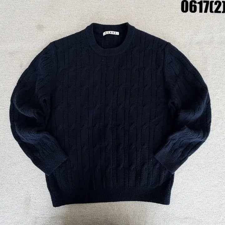 [BUNJANG] SUARE Cable Knit Navy 0617 / SUARE 케이블 니트 네이비 0617