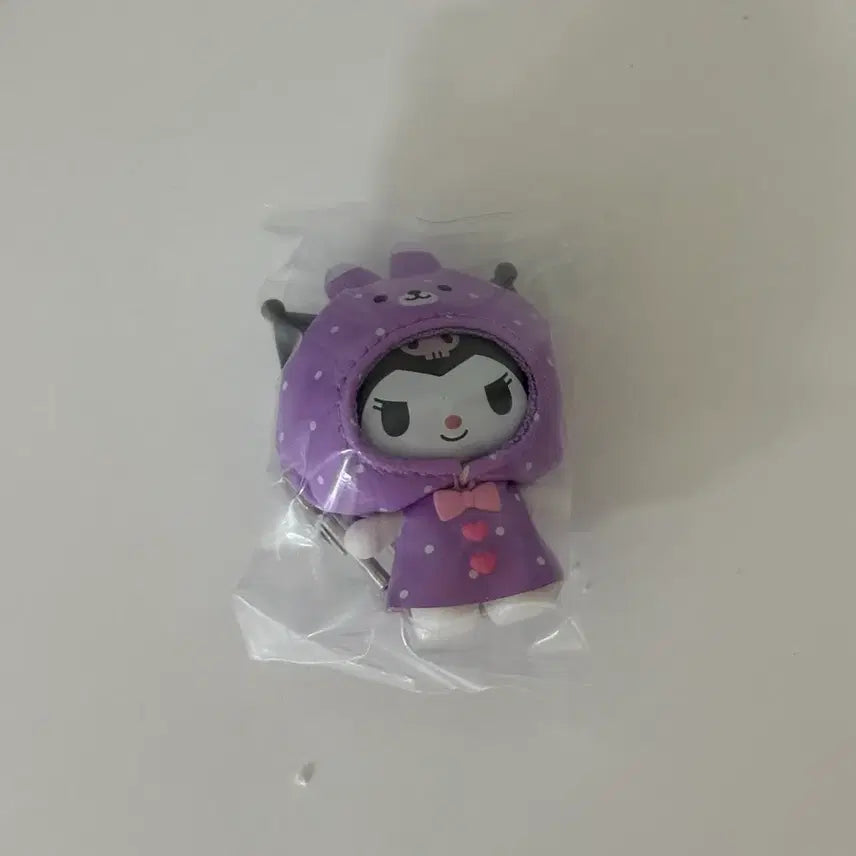 [SOLD OUT] 산리오 우비 레인코트 치비토모 쿠로미