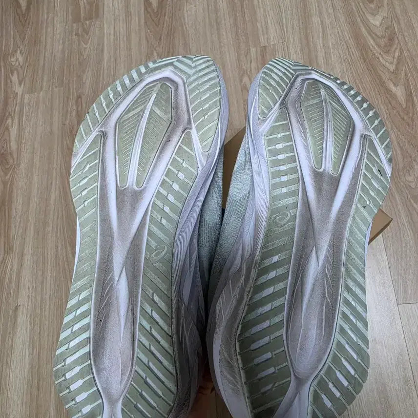 [BUNJANG] Asics NovaBlast 5 Pure Aqua Sil Grey Running Shoes / 아식스 노바블라스트 5 퓨어 아쿠아 실 그레이 270