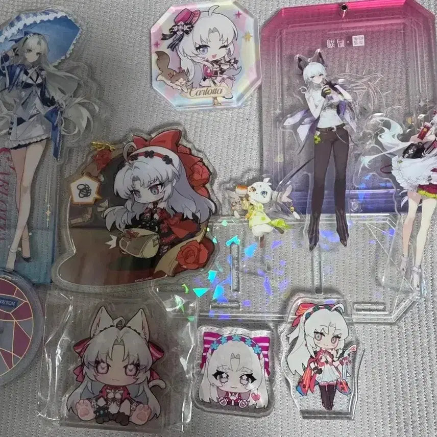 [BUNJANG] MEJO Carlota Official &amp; Unofficial Merchandise Bundle / 명조 카를로타 젠니 공식4,비공식 굿즈3 일괄팝니다