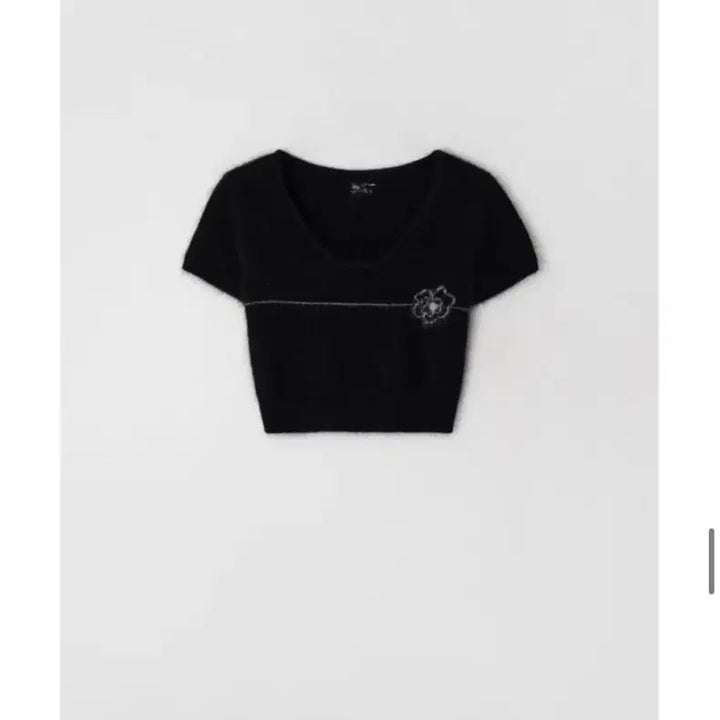 [BUNJANG] Yoonseul Shop Camellia Knit / (6.17오늘만)최종가격임. 윤슬샵 카멜리아 니트