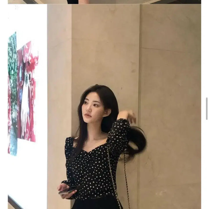 [BUNJANG] Dot Puff Sleeve Long Sleeve Blouse Black / 도트 퍼프 여리핏 긴팔 블라우스 블랙