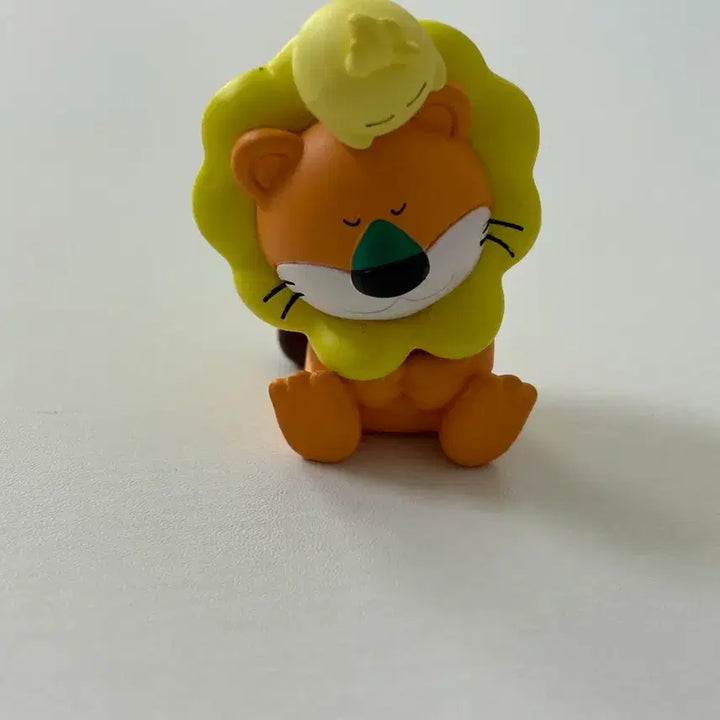 [BUNJANG] Tabekodōbutsu Lion Gacha Figure / 타베코도부츠 사자 피규어 가챠