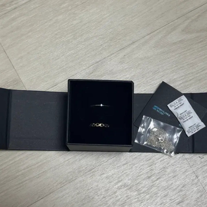 [SOLD OUT] (단순개봉)에이티즈 티니링 판매합니다