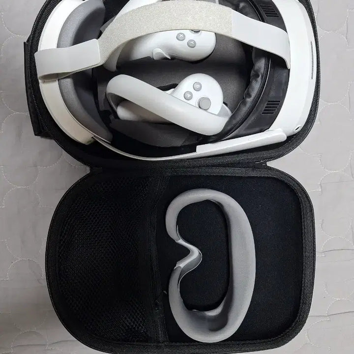 [BUNJANG] PICO 4 128GB VR Headset / 피코4 128 팝니다.