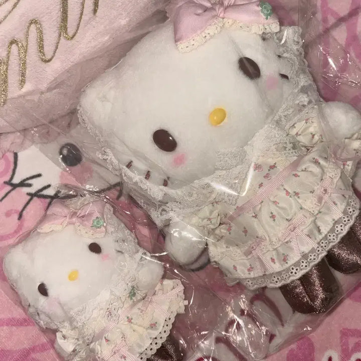 [BUNJANG] Sanrio Forest Lace Kitty Plush + Mascot Bundle Set / 산리오 포레스트 레이스 키티 누이 + 마스코트 일괄