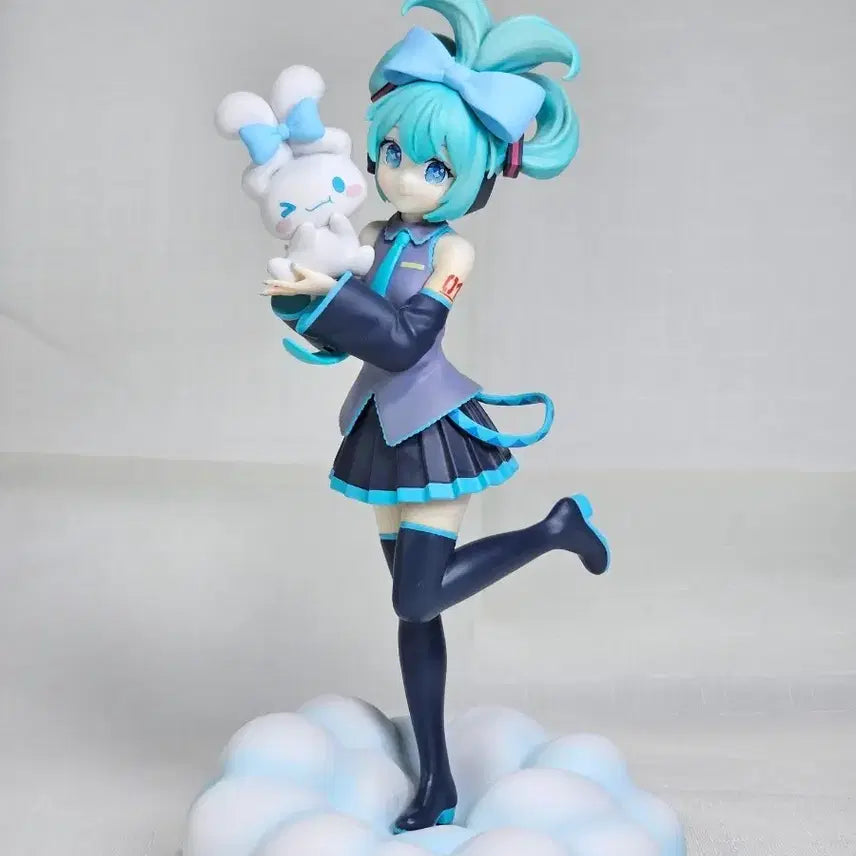 [BUNJANG] Sega Luminasta Hatsune Miku Cinnamoroll Collaboration Figure / 세가 루미나스타 하츠네미쿠 시나모롤 콜라보 피규어