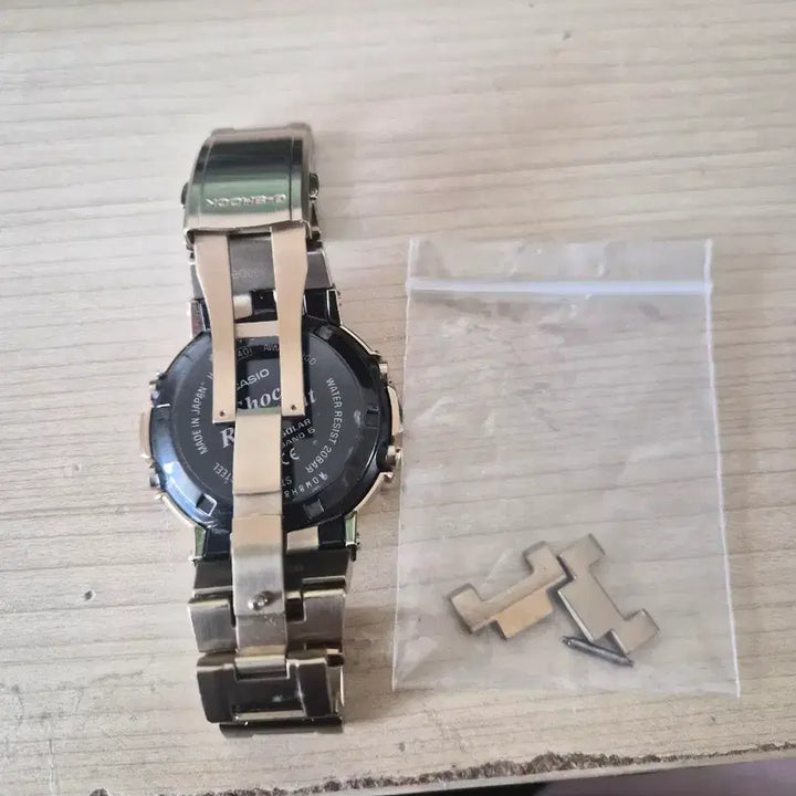 [BUNJANG] G-Shock Full Metal AWM-500GD-9ADR Solar Gold Watch / 지샥 풀메탈 AWM-500GD-9ADR 솔라 골드