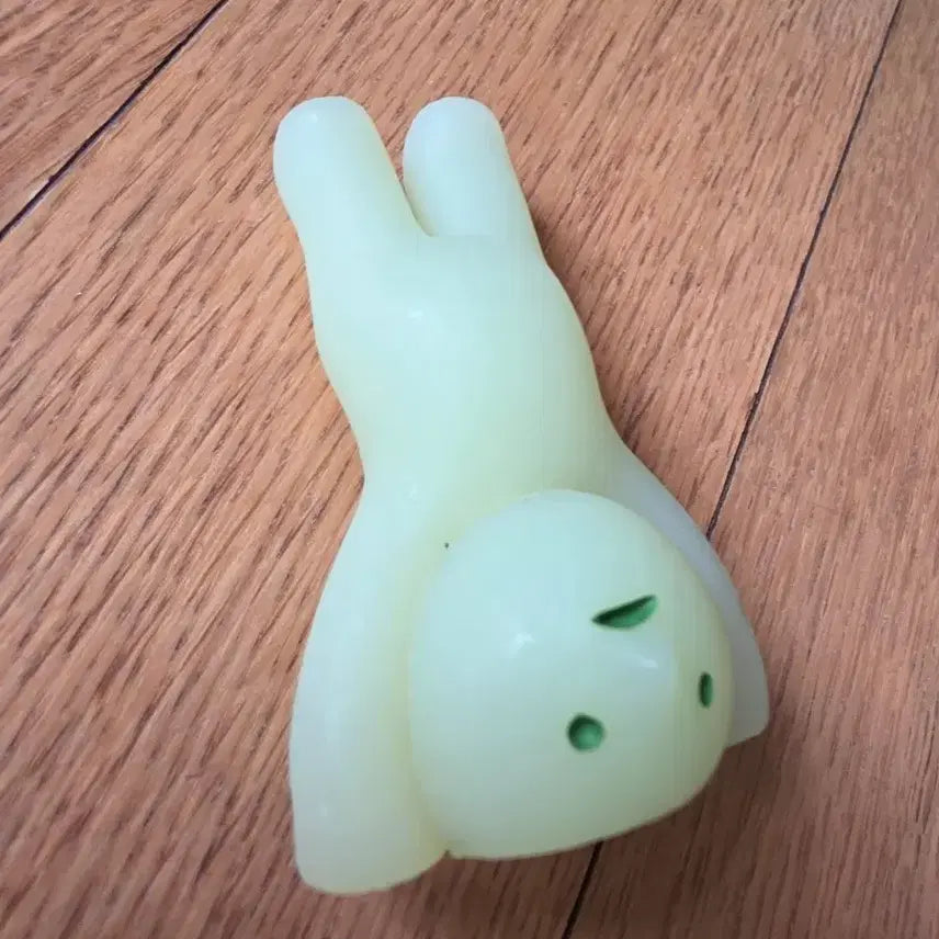 [BUNJANG] Smiski Doing Handstand Figure / 스미스키
