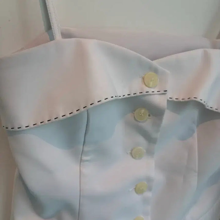 [BUNJANG] White Sleeveless Jacket / 화이트 민소매 자켓