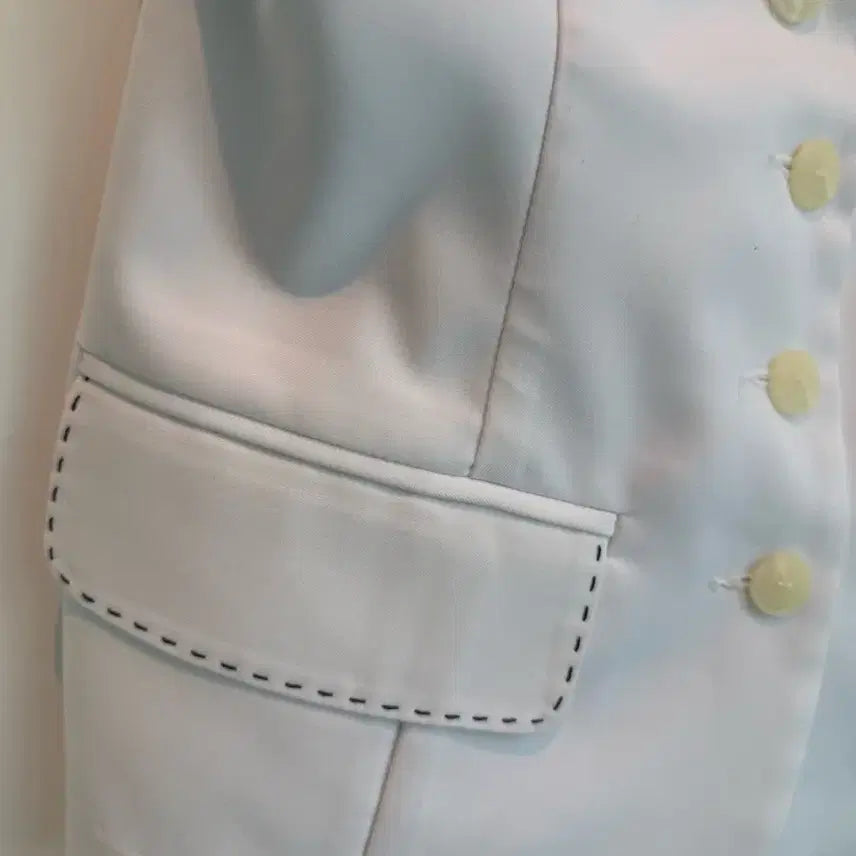 [BUNJANG] White Sleeveless Jacket / 화이트 민소매 자켓