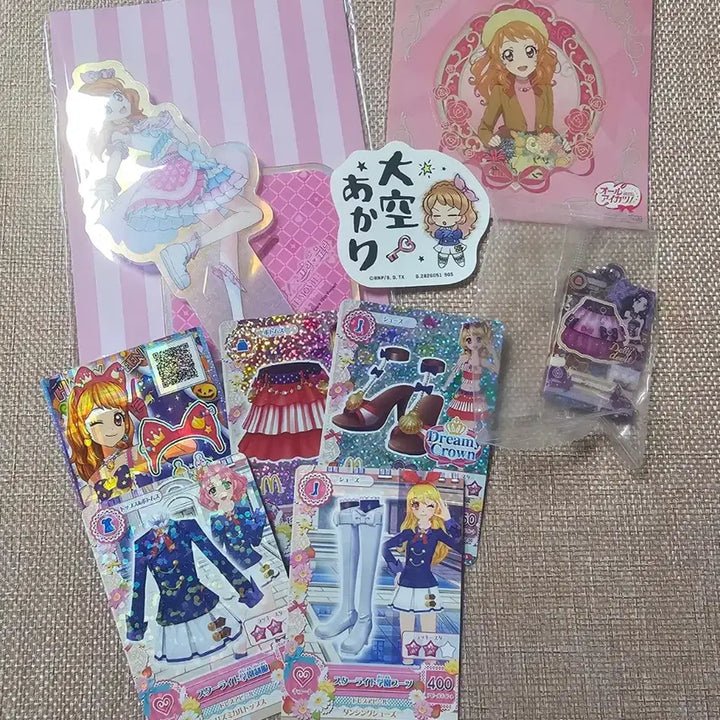 [BUNJANG] Aikatsu Akari Hoshimiya V-Square Acrylic Stand &amp; Trading Card Set / 아이엠스타 아카리 하늘 브이스퀘어 아크릴 맥도날드 스타라이트 교복 카드