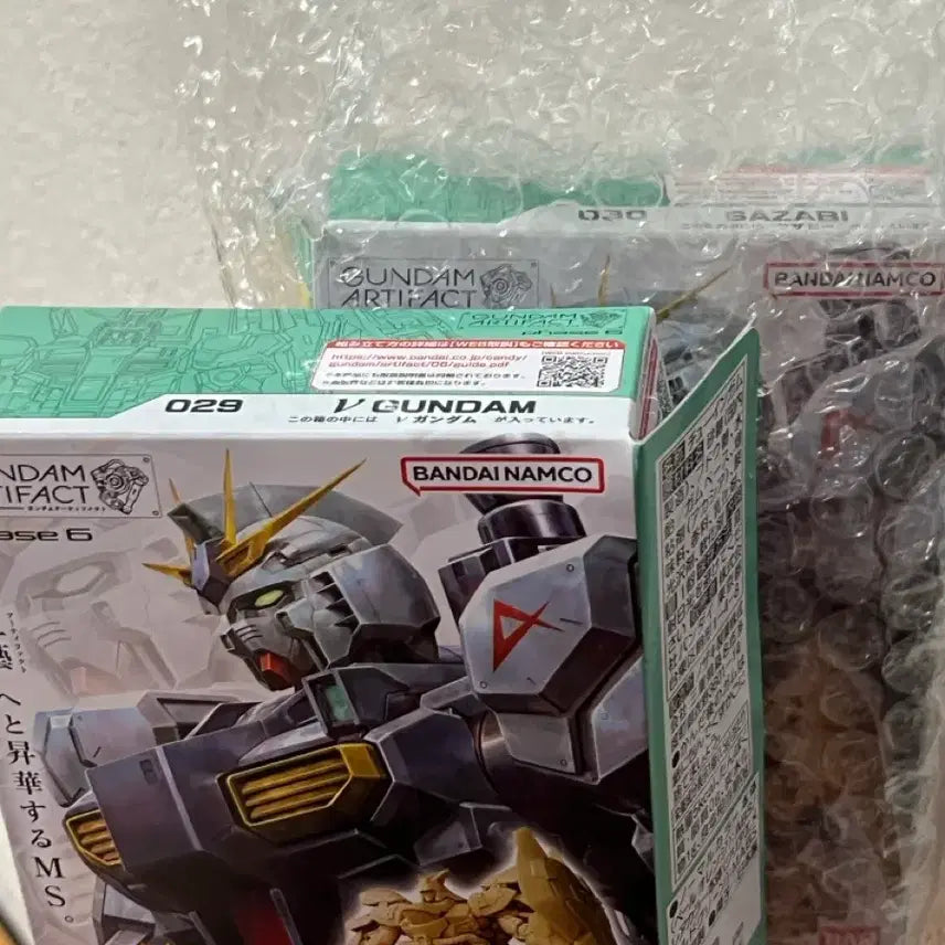 [BUNJANG] Bandai Gundam Artifacts Vol. 6 Nu Gundam &amp; Sazabi Set / 반다이 건담 아티팩트 뉴건담 사자비 아티팩트6