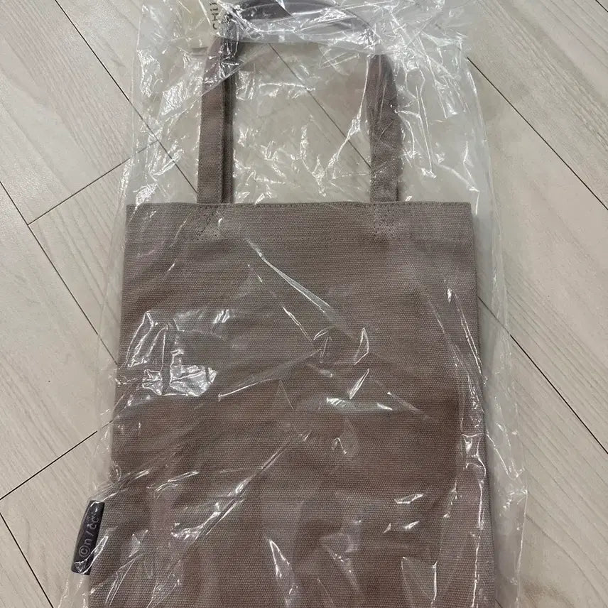 [BUNJANG] Chiikawa Racco Mini Eco Bag / 치이카와 랏코 미니 에코백 토트백 먼작귀 일본 정품입니다!