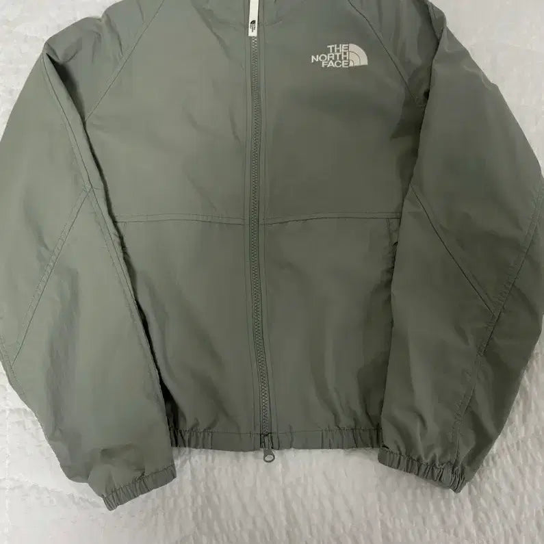 [BUNJANG] The North Face Unisex Windbreaker Jacket Khaki XS / 노스페이스 바람막이 자켓 카키