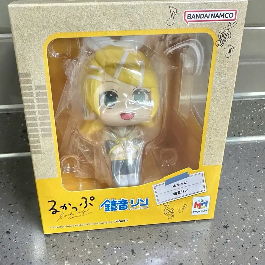 [SOLD OUT] 보컬로이드 카가미네 린 룩업 피규어