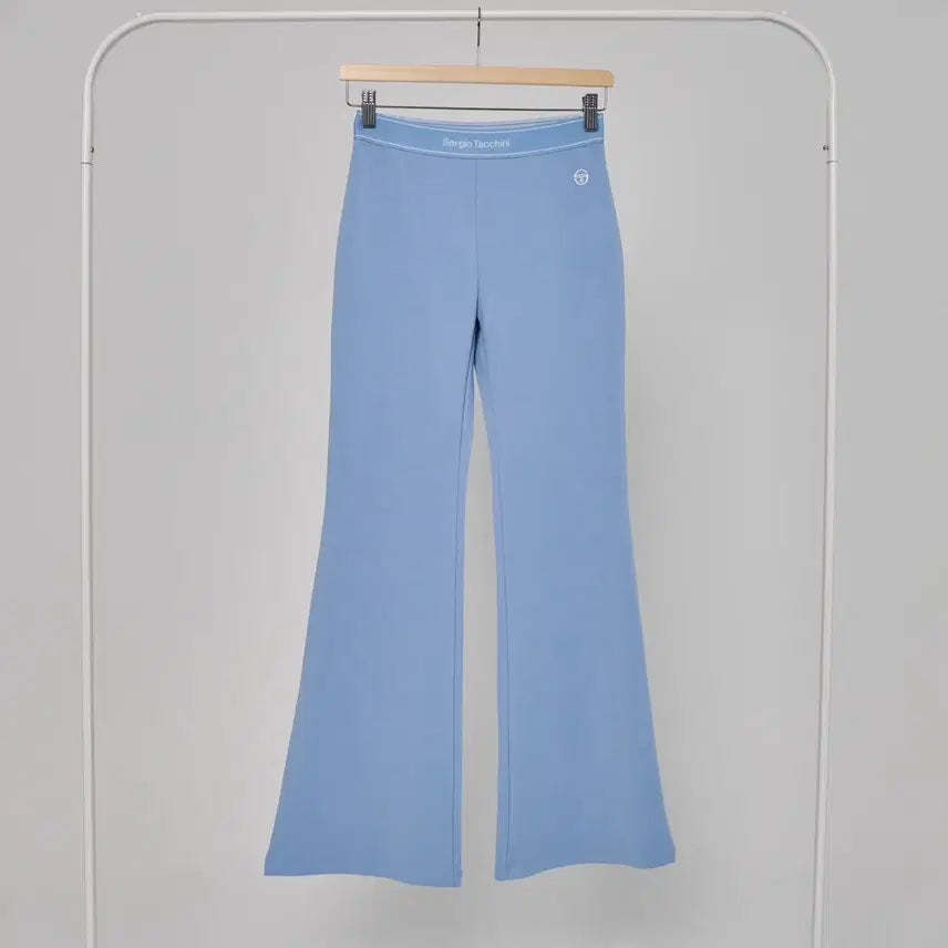 [BUNJANG] Sergio Tacchini W Kushlight Bootcut Pants Sky Blue / (새상품) 세르지오타키니 W 쿠쉬라이트 부츠컷 팬츠 S 블루