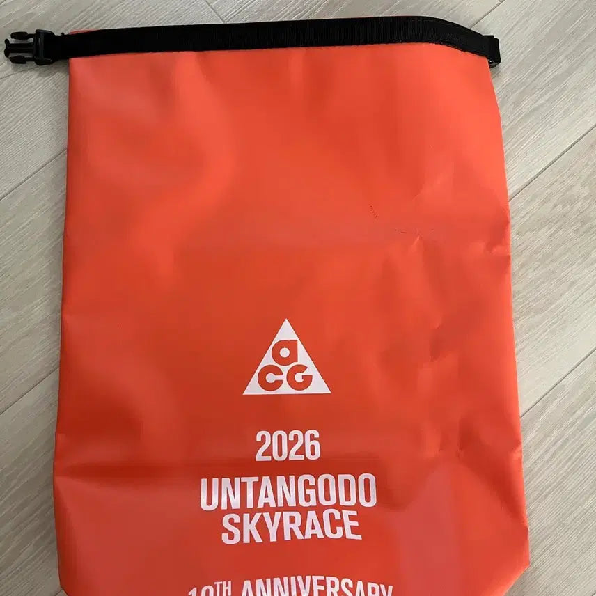 [BUNJANG] Nike ACG 2026 Untangodo Skyrace 10th Anniversary Waterproof Dry Bag / 나이키 ACG 2026 언탕고도 스카이레이스 10주년 기념 방수백