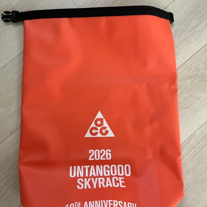 [BUNJANG] Nike ACG 2026 Untangodo Skyrace 10th Anniversary Waterproof Dry Bag / 나이키 ACG 2026 언탕고도 스카이레이스 10주년 기념 방수백