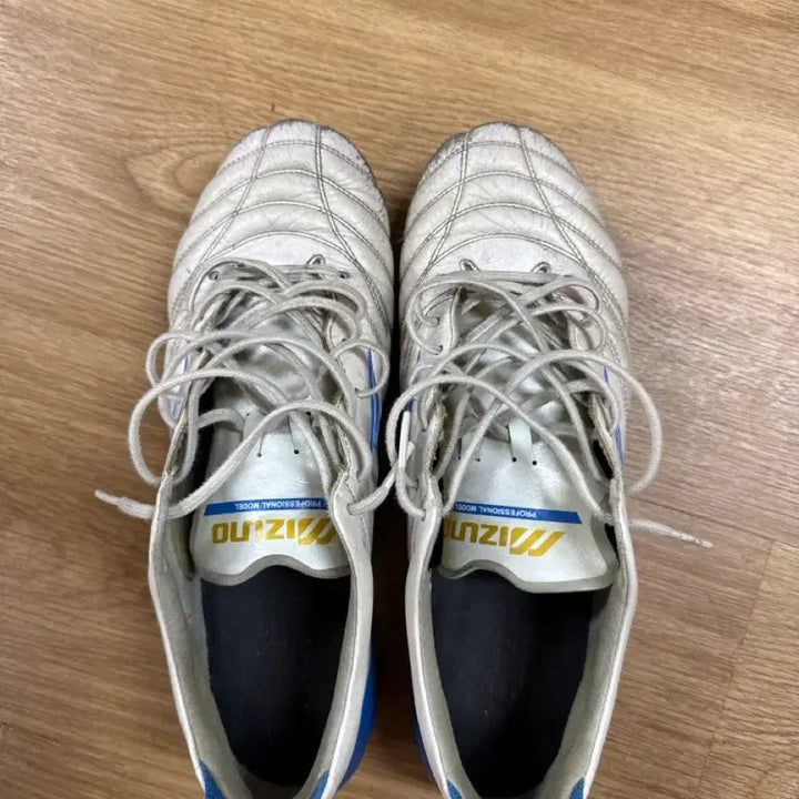 [BUNJANG] Mizuno Morelia Neo Beta 4 Cleats 265 / 미즈노 모렐리아 네오 베타4 265