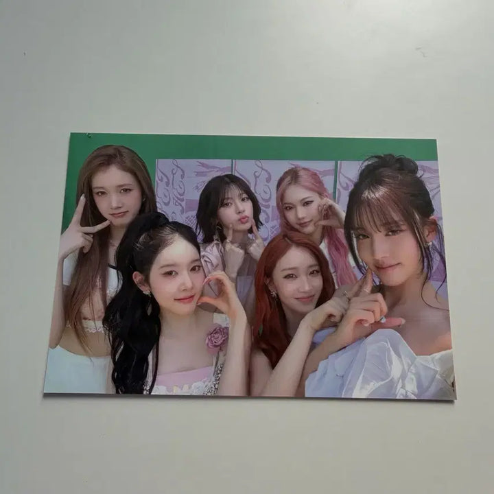 [BUNJANG] STAYC 2LOVE Weverse Postcard / 스테이씨 STAYC 2LOVE 투러브 위버스 엽서