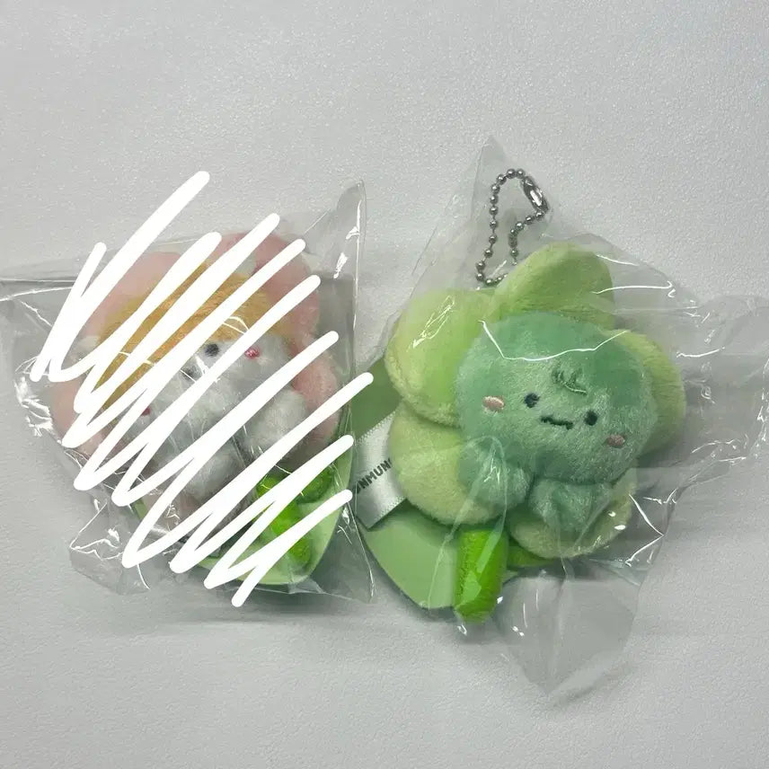 [BUNJANG] MONSTA X MonmoongchiX Blossom Flower Doll Keychain ChaeBugie / 마지막) 채부기 몬스타엑스 몬뭉치엑스 블라썸 꽃인형 키링 채부기