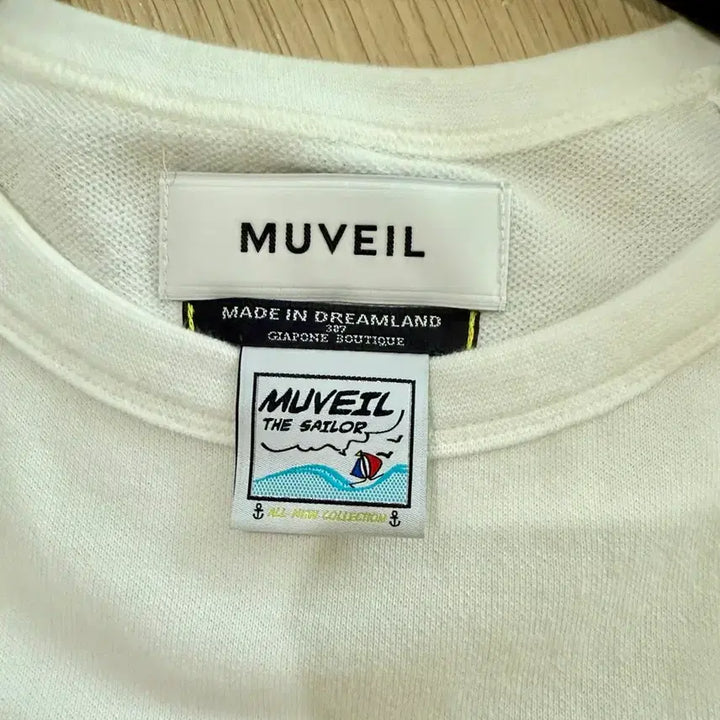 [BUNJANG] MUVEIL Button Detail Blouse / (한섬) MUVEIL 티 블라우스