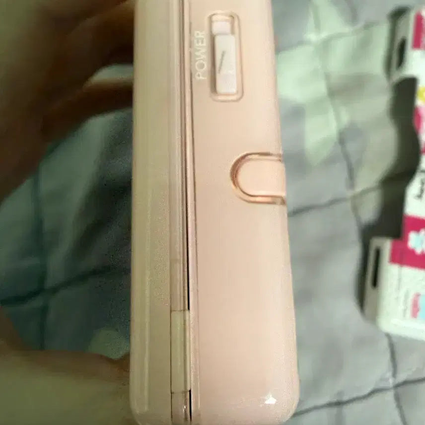 [BUNJANG] Nintendo DS Lite Noble Pink Console Bundle with Official Charger, Hello Kitty Case, and Hello Kitty Game / 닌텐도dslite노블핑크+정품충전기+키티케이스+키티칩