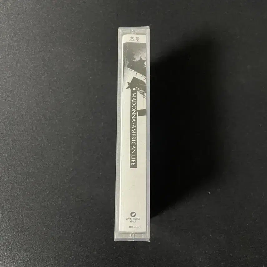 [SOLD OUT] 마돈나 9집 American Life 미개봉 카세트 테이프