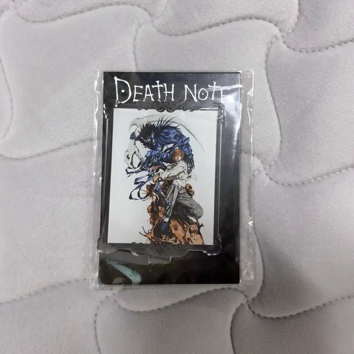 [BUNJANG] Death Note Light Yagami Apple Acrylic Stand (Sealed) / 데스노트 야가미 라이토 사과 아크릴 미개봉 원화