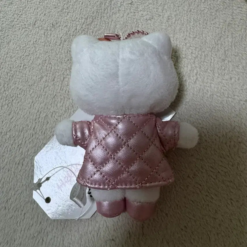 [SOLD OUT] 산리오 헬로키티 퀄팅 핑크 인형 키링 새상품 판매중