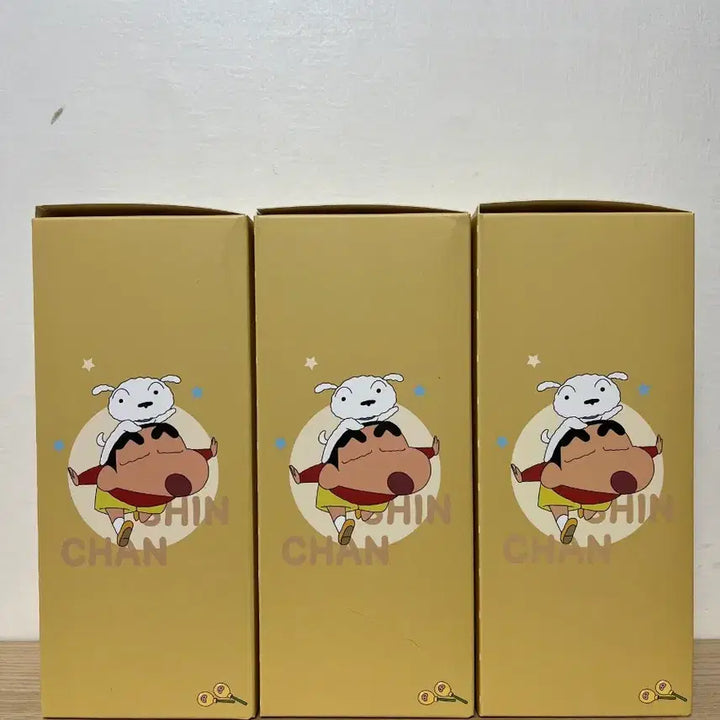 [SOLD OUT] 3개 일괄] 짱구는못말려 굿즈 우산 + 뱃지