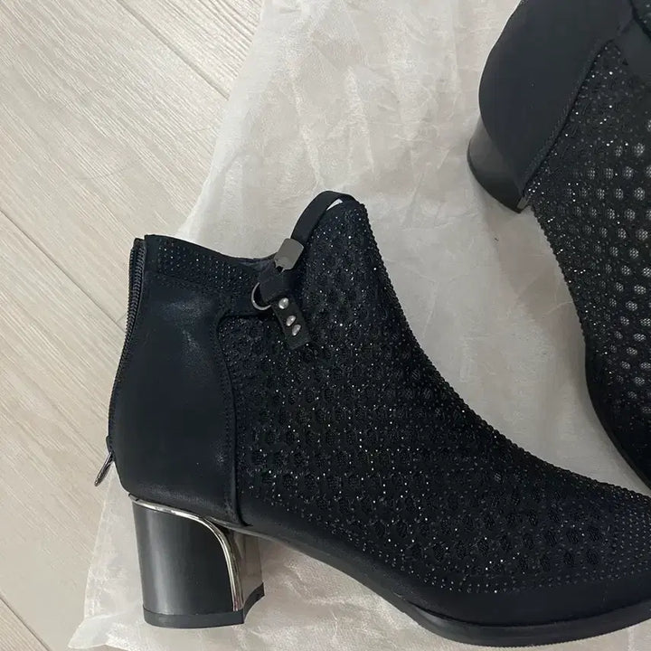 [BUNJANG] Black Cubic Mesh Ankle Boots / 블랙 큐빅 앵클 부츠 메쉬