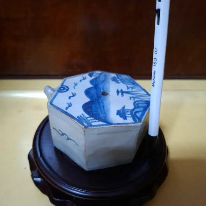 [BUNJANG] Antique Polygonal Blue-and-White Landscape Water Dropper / 오래된 다각형청화산수문연적