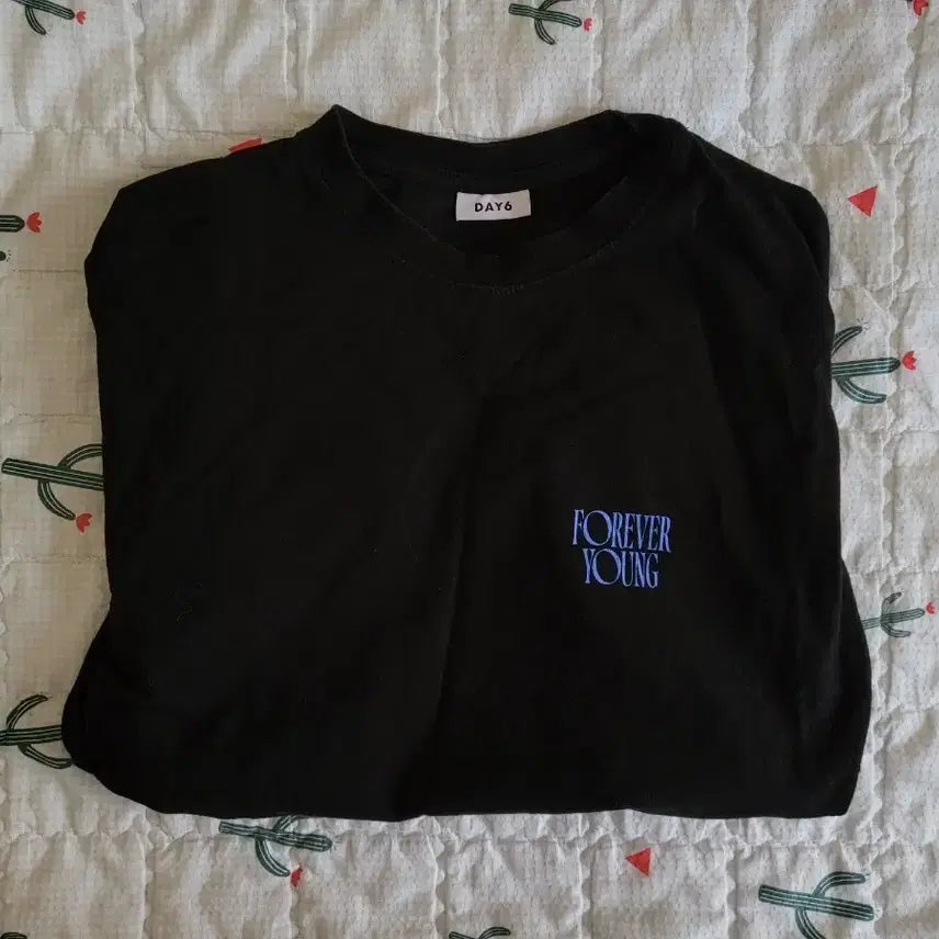 [BUNJANG] Day6 Forever Young Finale Concert MD T-Shirt / 데이식스 포에버영 피날레 콘서트 엠디 티셔츠